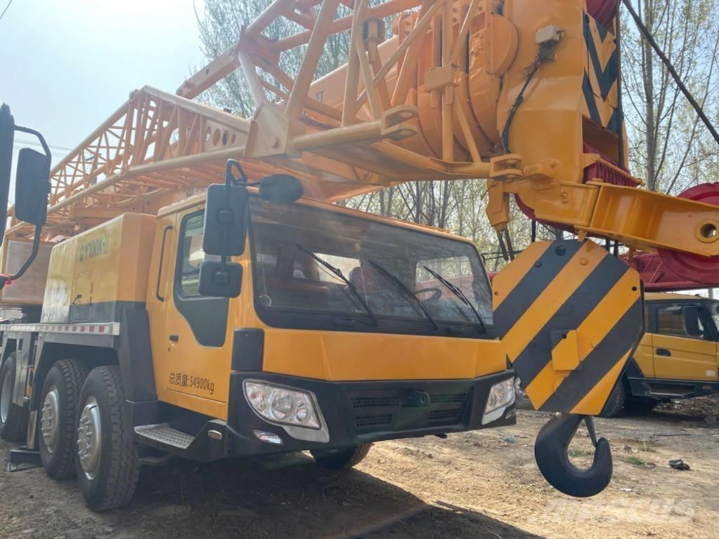 XCMG QY100K-II رافعات صالحة لكل أنواع الطرق