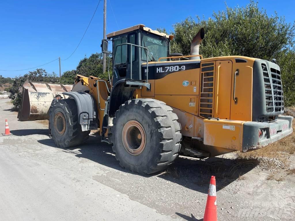 Hyundai HL 780-9 لوادر بعجل