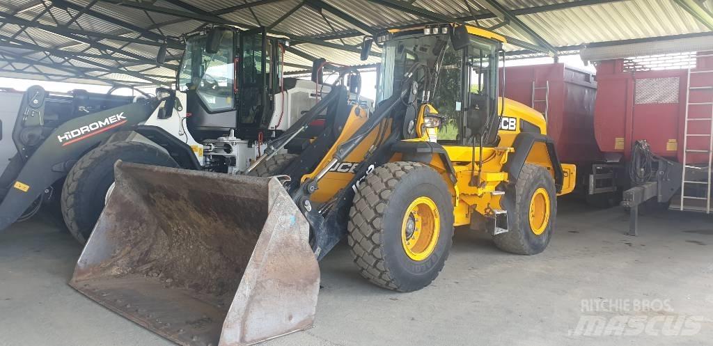 JCB 437 لوادر بعجل