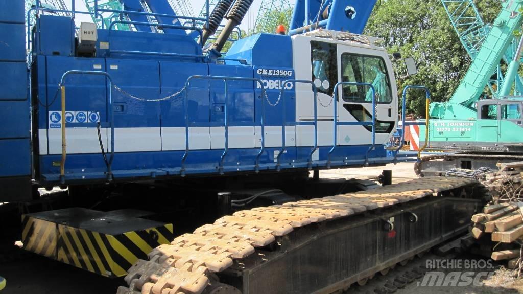Kobelco CKE1350G رافعات مجنزرة