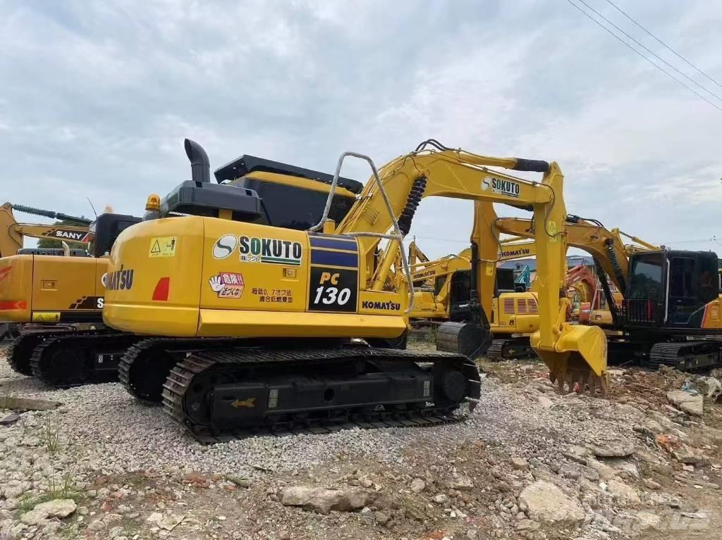 Komatsu PC 130 حفارات زحافة