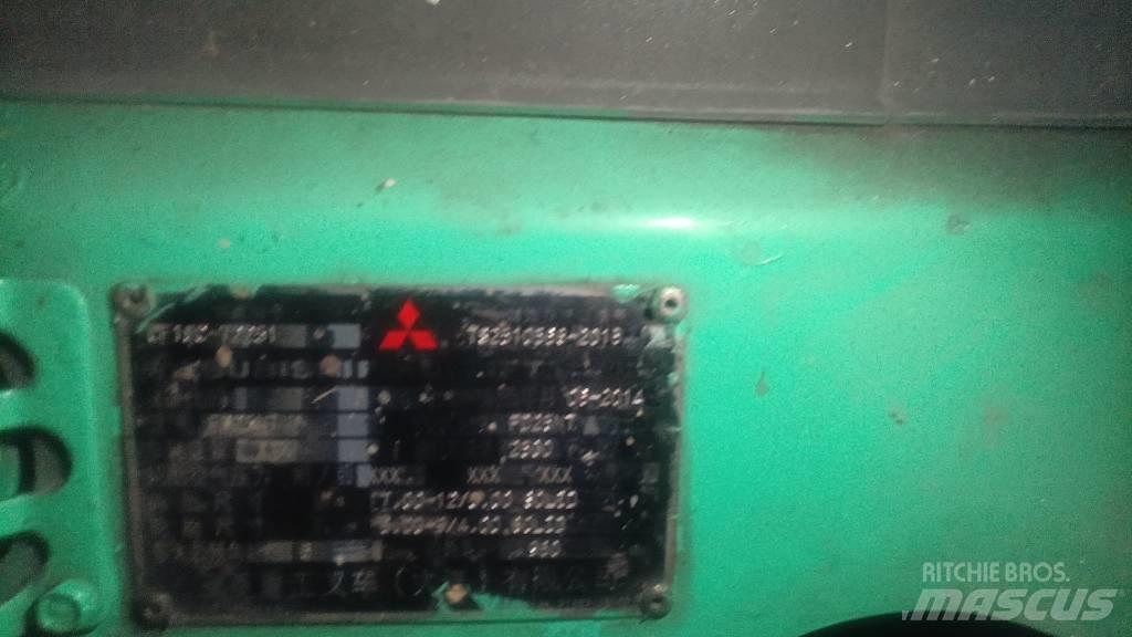 Mitsubishi FD 25 شاحنات الديزل