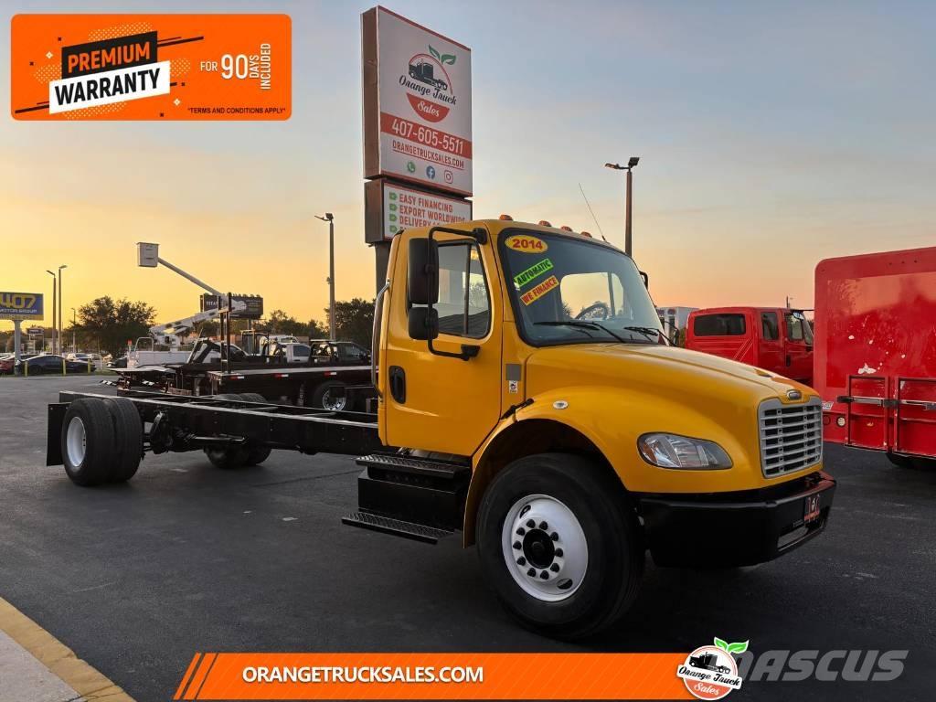 Freightliner M2 شاحنات مسطحة/مفصلية الجوانب