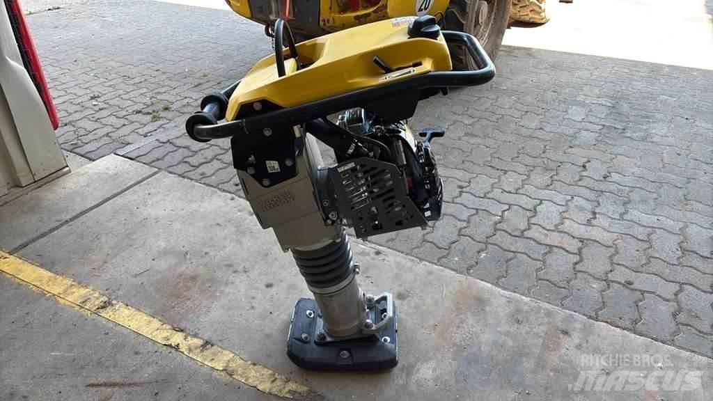 Wacker Neuson BS62 دكاكات أفقية