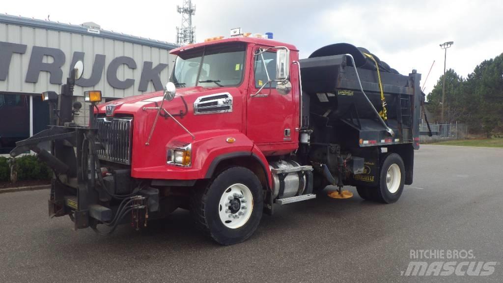 Western Star 4700 SB حراثات ونصول الجليد
