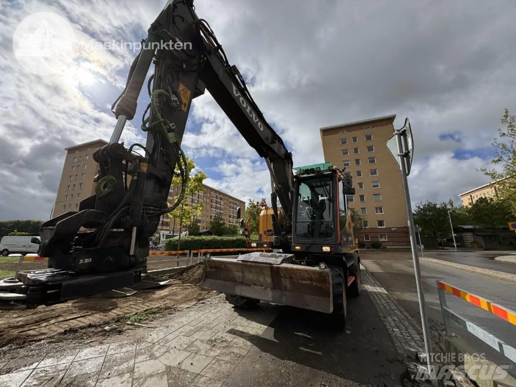 Volvo EWR 150 E حفارات بعجل