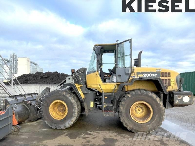Komatsu WA 200 PT-5 لوادر بعجل