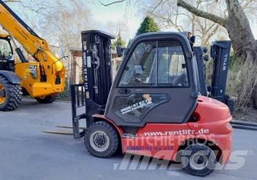 Manitou MI 25 شاحنات الديزل