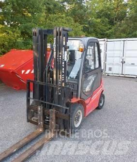 Manitou MI 25 شاحنات الديزل