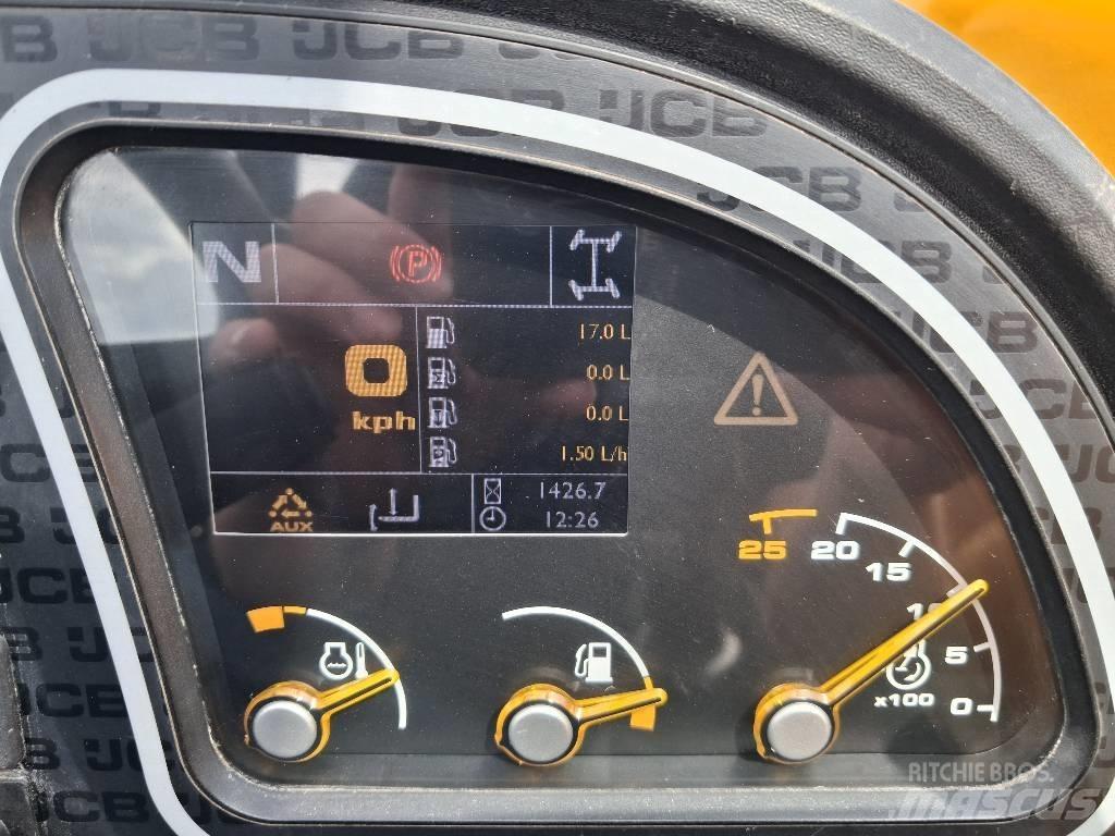 JCB 525-60 مناولات متداخلة