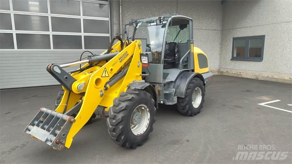 Wacker WL 54 لوادر بعجل