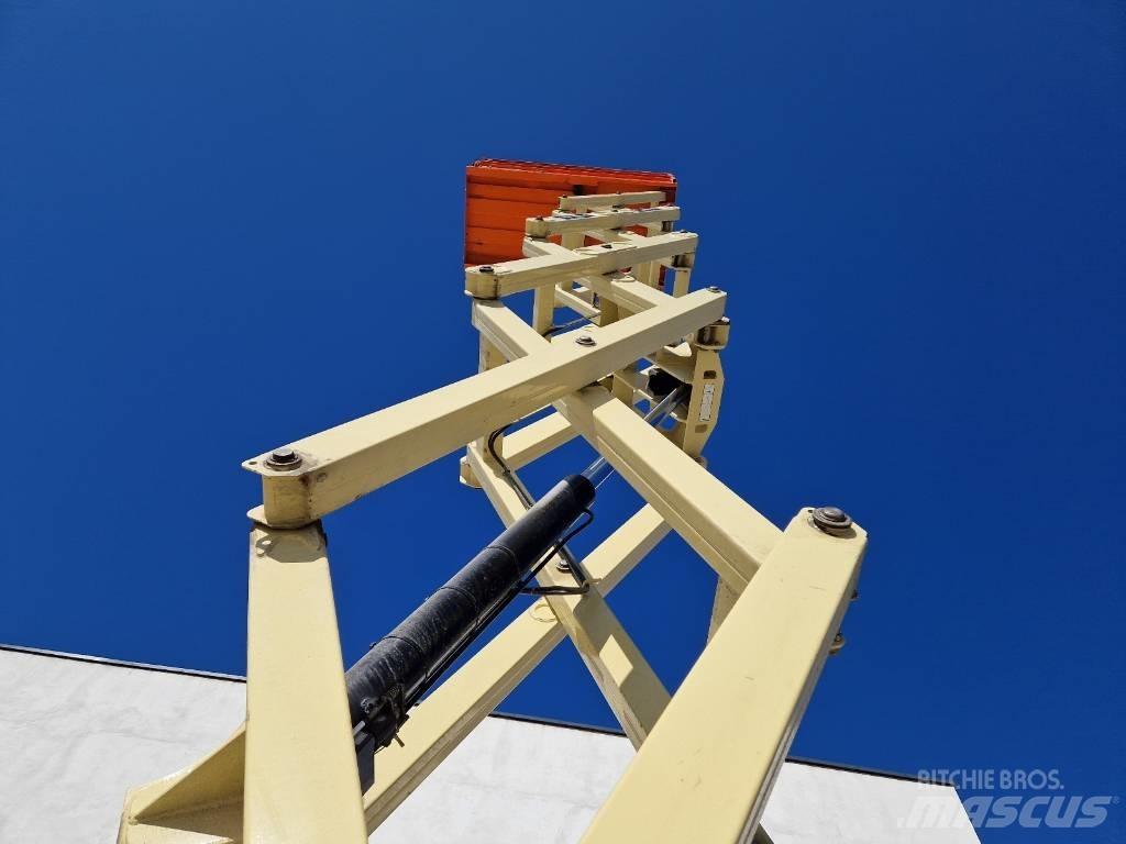 JLG 10 RS R387 رافعات مقصية الشكل