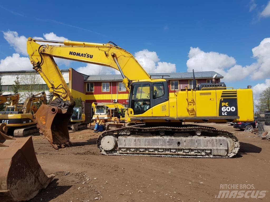 Komatsu PC 600 LC-8K حفارات زحافة