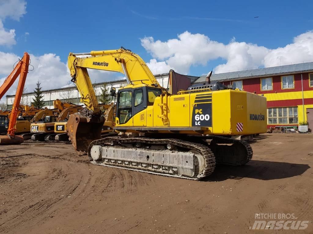 Komatsu PC 600 LC-8K حفارات زحافة