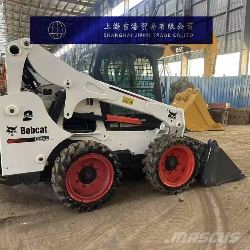 Bobcat S 750 لوادر انزلاقية التوجيه