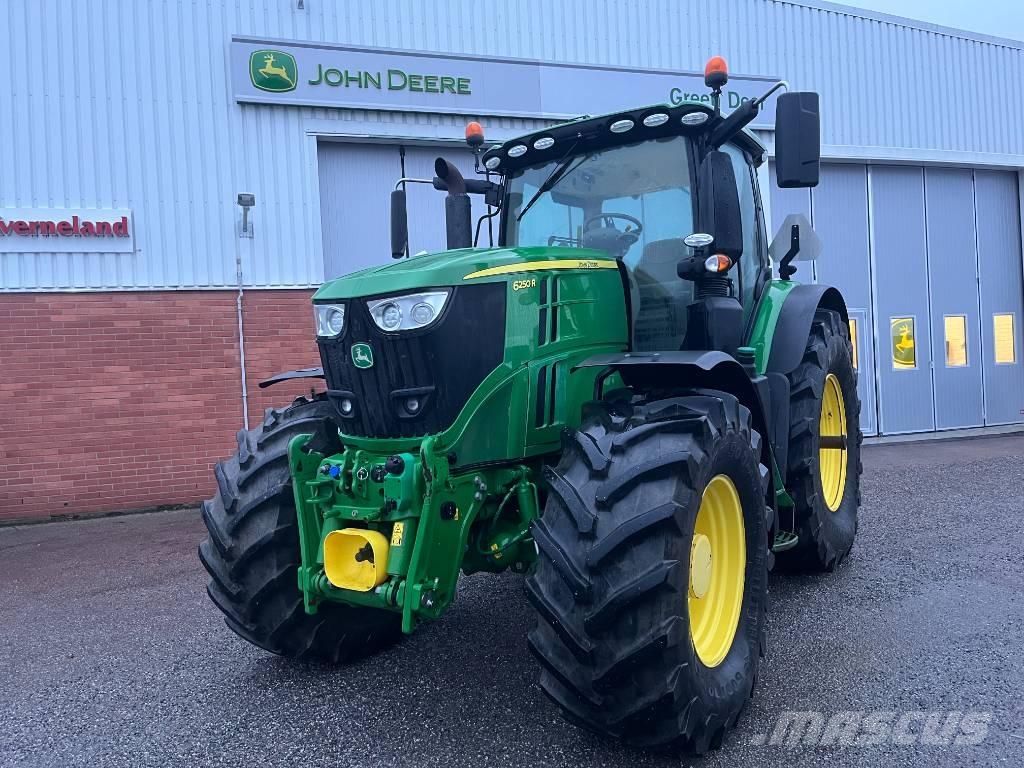 John Deere 6250 R الجرارات