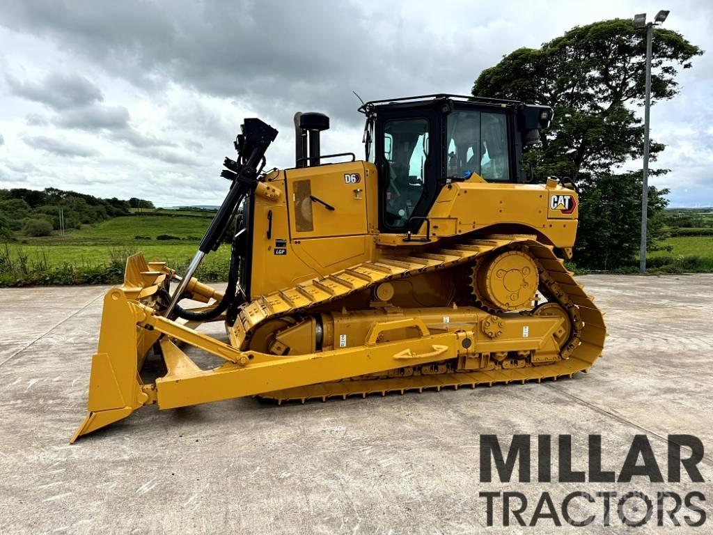 CAT D 6 LGP بلدوزرات مجنزرة