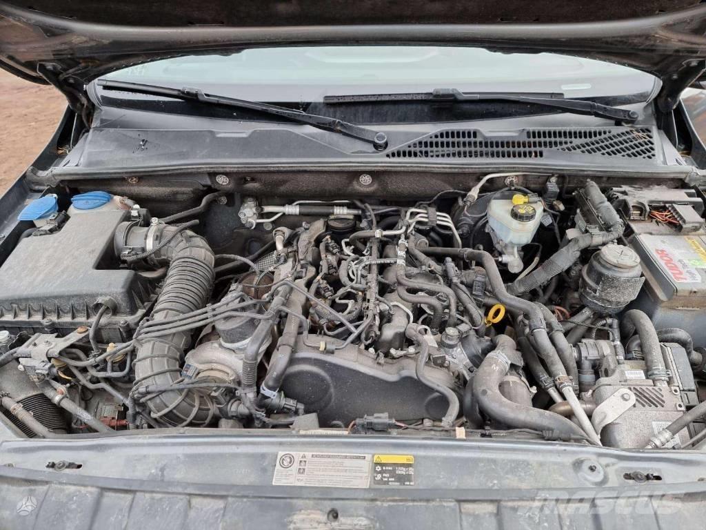 Volkswagen Amarok شاحنات خفيفة/مفصلية الجوانب