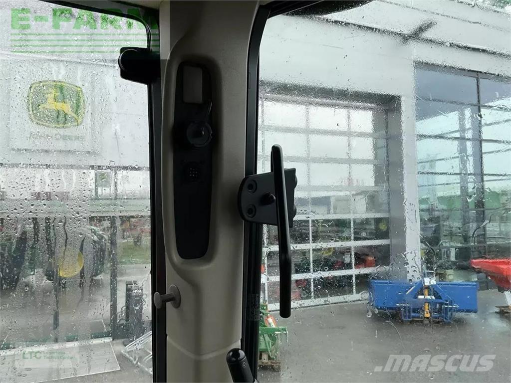 John Deere 6m 150 الجرارات