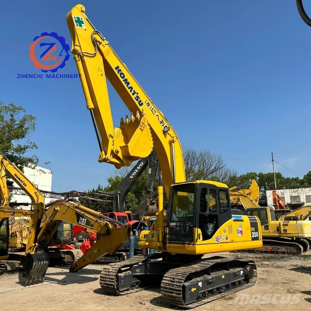 Komatsu PC 200-7 حفارات زحافة