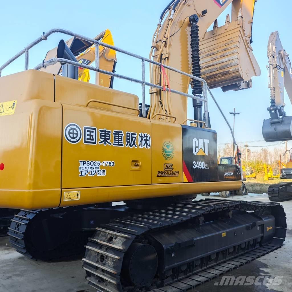 CAT 349 D حفارات زحافة
