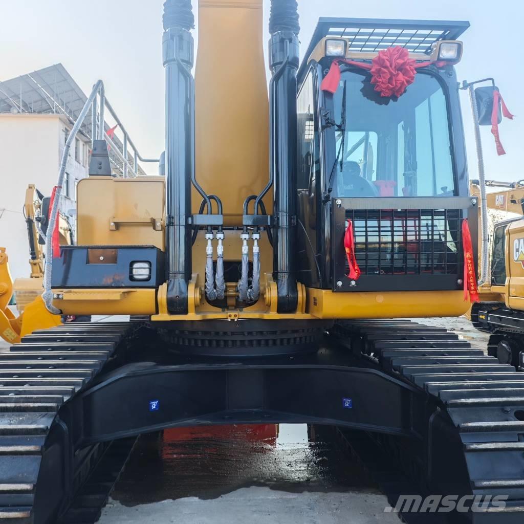 CAT 349 D حفارات زحافة