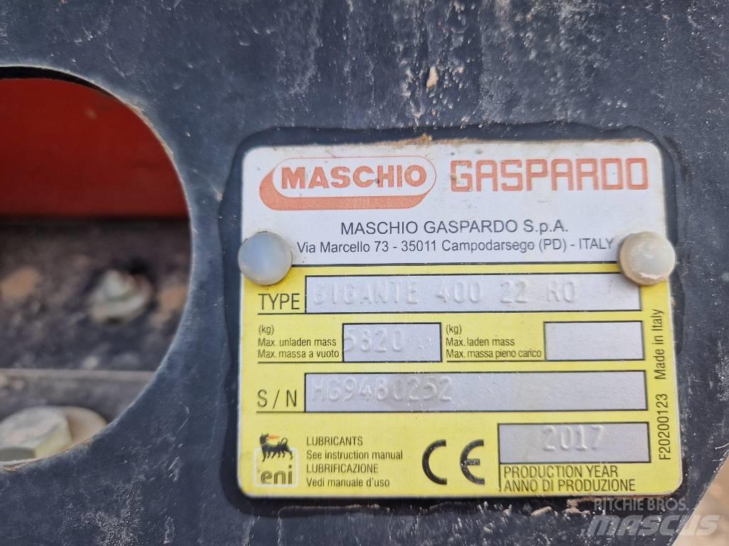 Maschio Gigante 400 مثاقيب