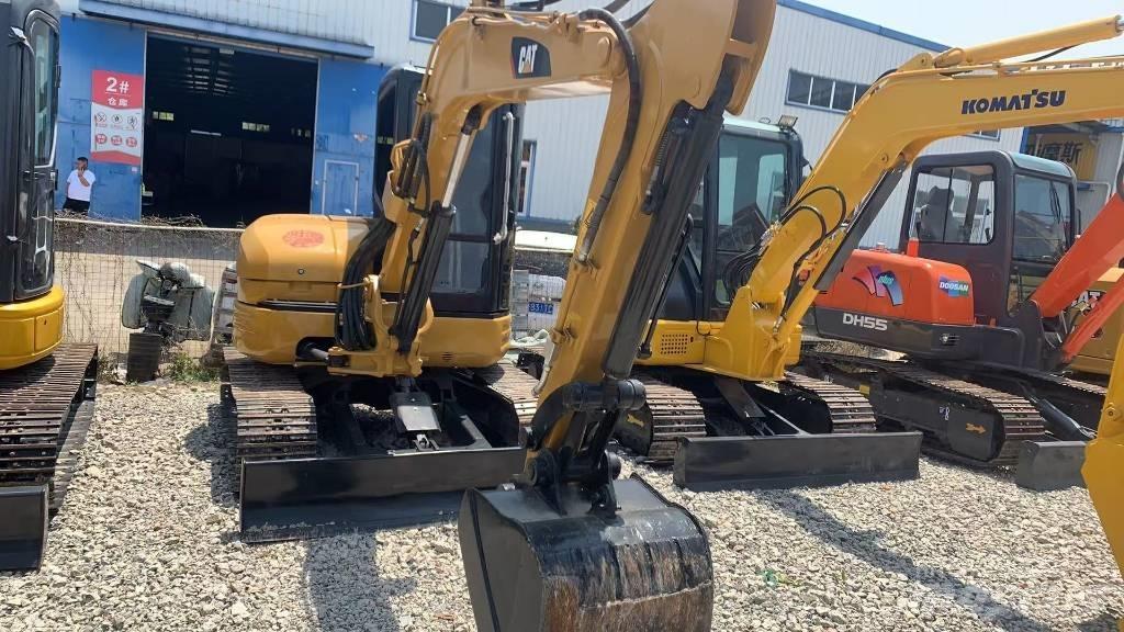 CAT 304 CR حفارات زحافة