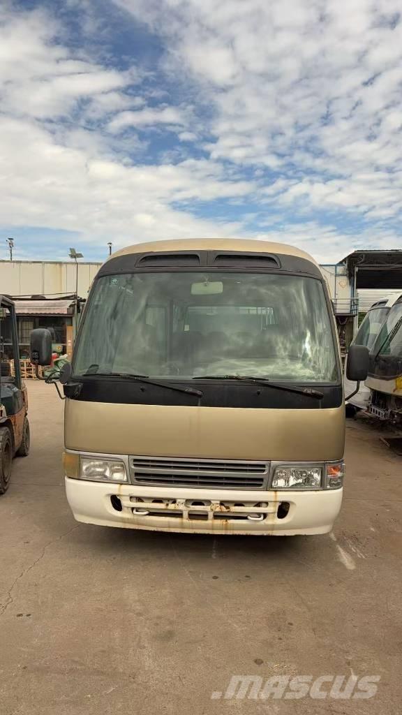 Toyota Coaster حافلة داخل المدينة