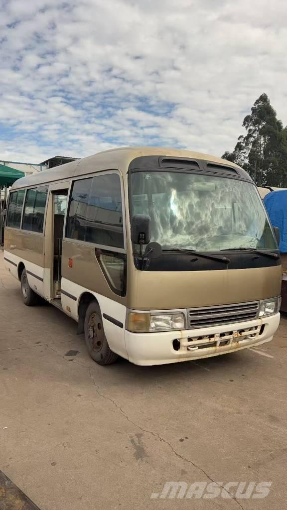 Toyota Coaster حافلة داخل المدينة