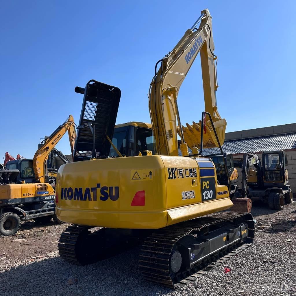 Komatsu PC 130-7 حفارات زحافة