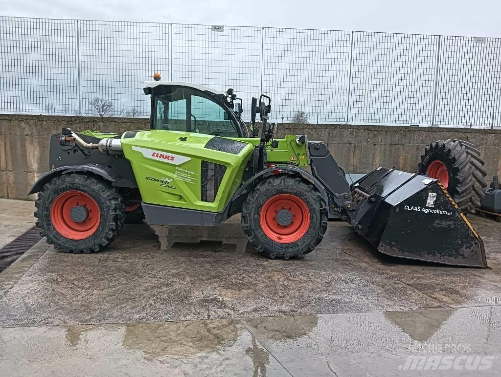 CLAAS Scorpion 732 معدات مناولة لأغراض الزراعة