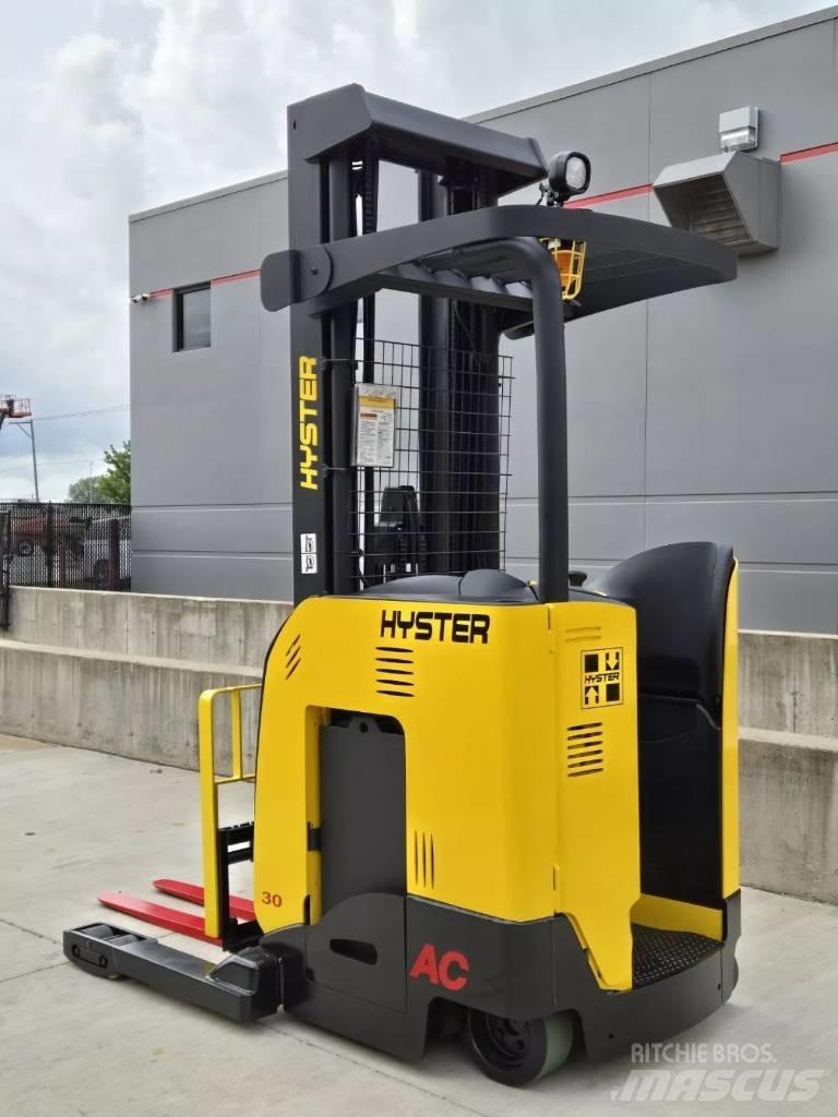 Hyster N30ZDR2-16.5 شاحنات ذات رافعات شوكية تعمل بالكهرباء