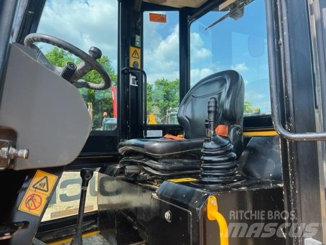 JCB 6ST عربات نقل قلابة للمواقع