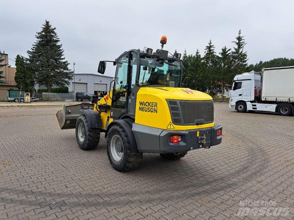 Wacker Neuson WL70 لوادر بعجل