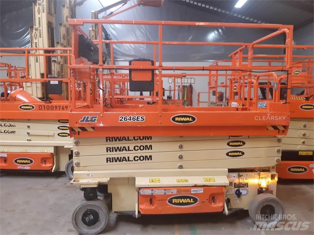 JLG 2646ES رافعات مقصية الشكل