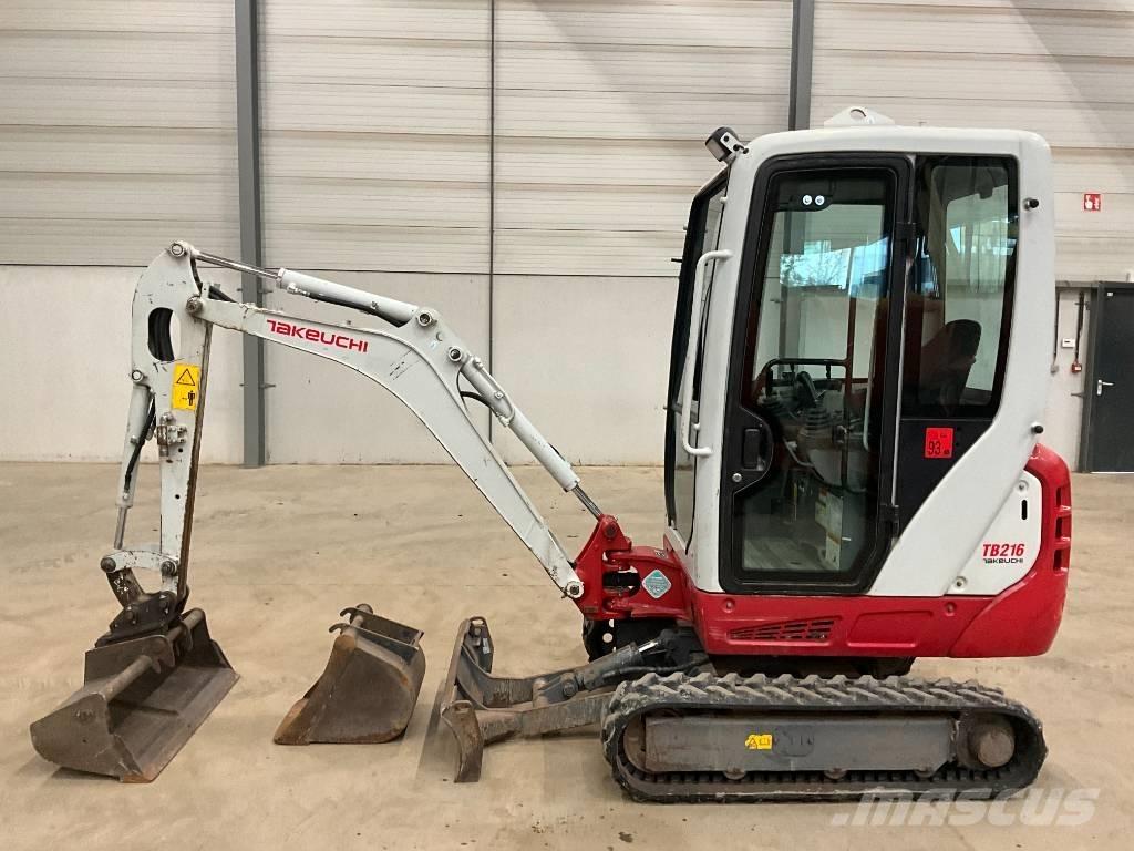 Takeuchi TB 216 حفارات صغيرة أقل من 7 طن (حفارات صغيرة)