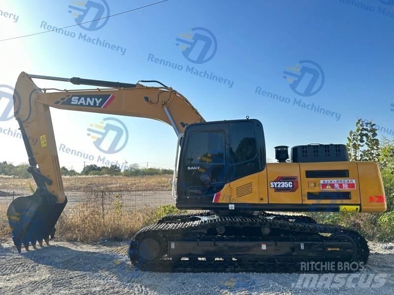 Sany SY 235 C حفارات زحافة