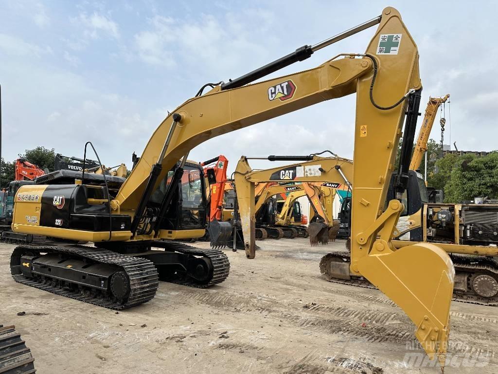 CAT 320 D حفارات زحافة