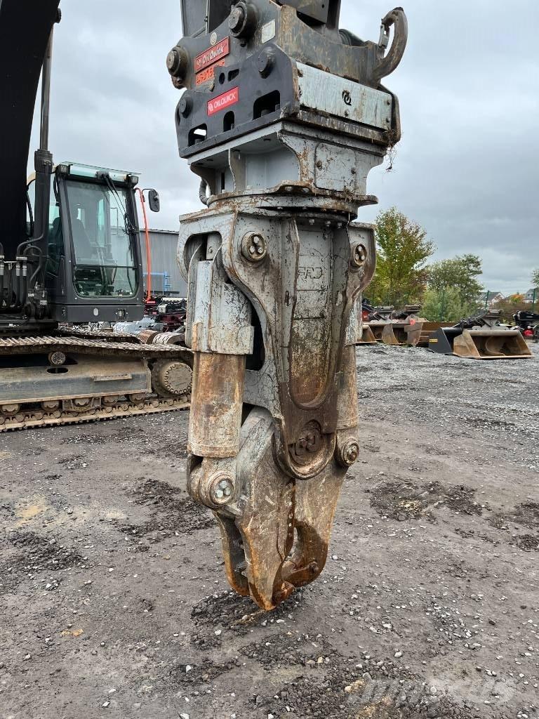 FRD V-17 جراشات البناء