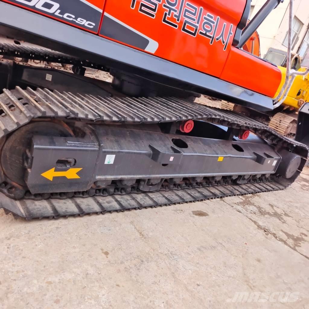 Doosan DX300 LC حفارات زحافة