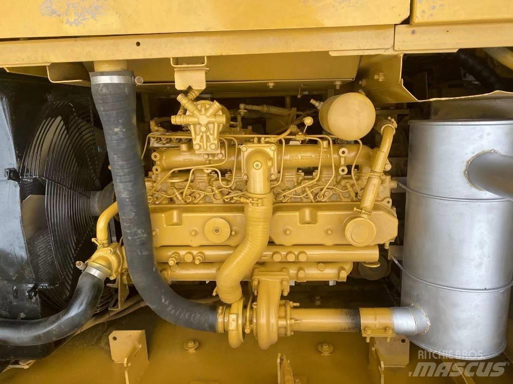 CAT 320 C L حفارات زحافة