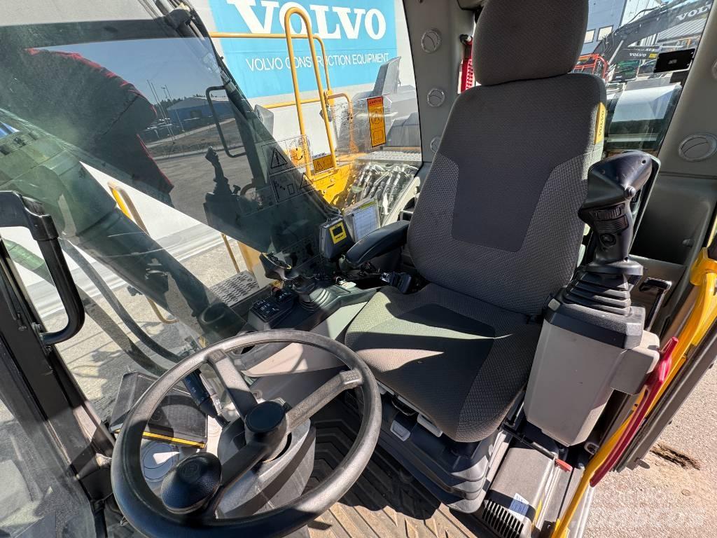 Volvo EW 160 E حفارات بعجل