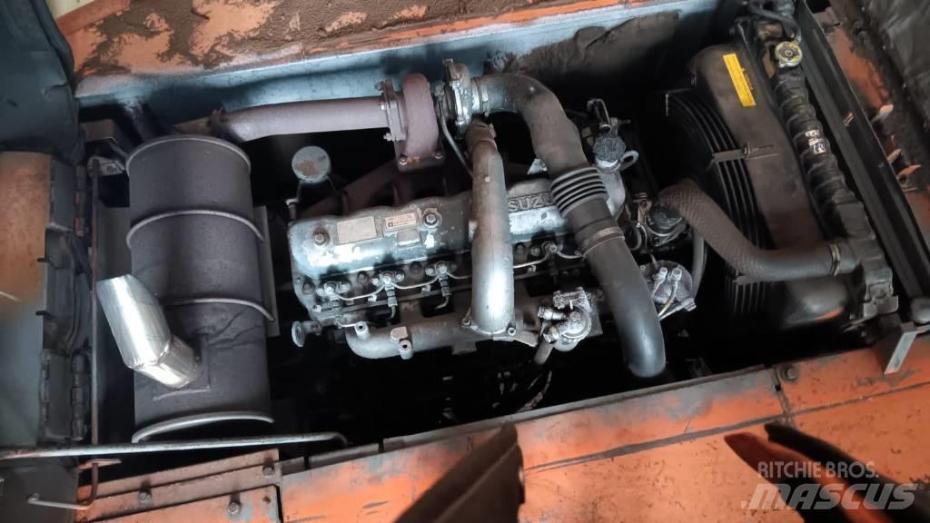 Hitachi EX 200-2 حفارات زحافة