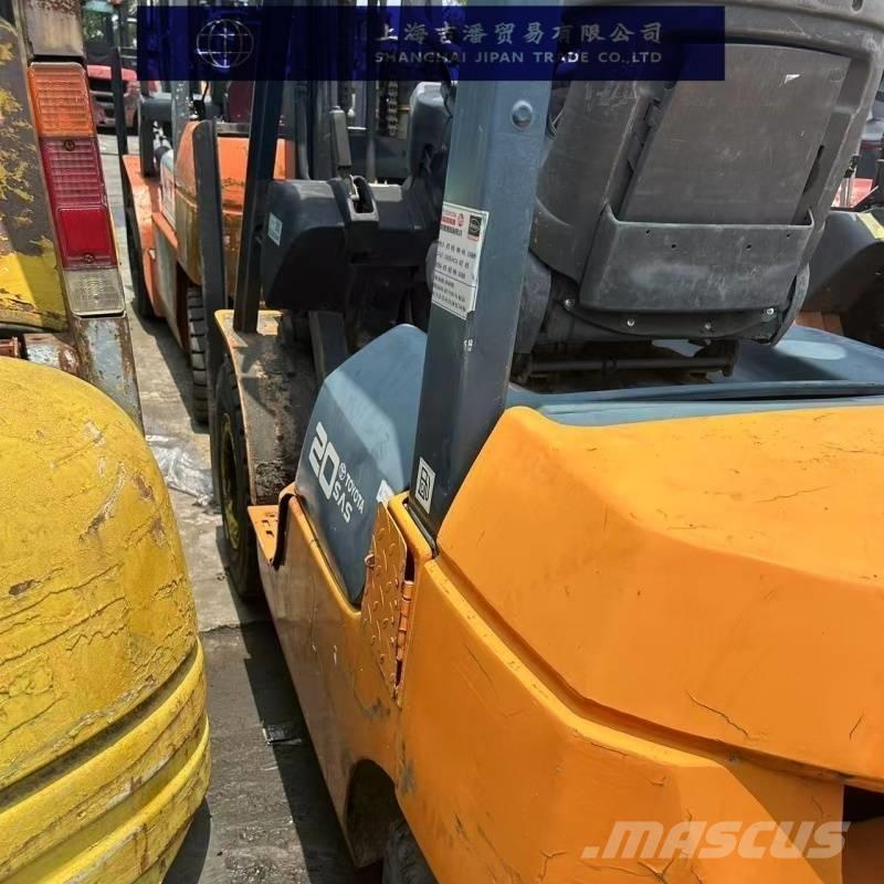 Toyota FGZN20 شاحنات الديزل