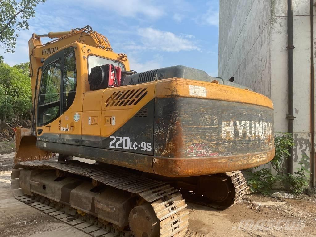 Hyundai 220LC-9S حفارات زحافة