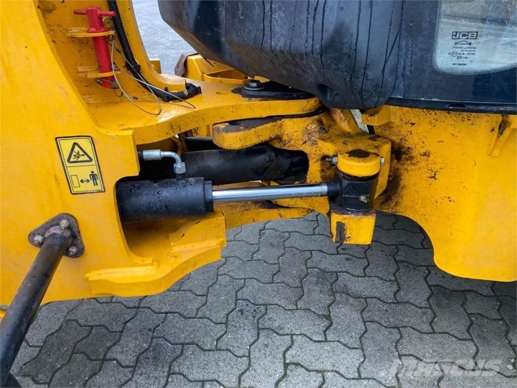 JCB 407 لوادر بعجل