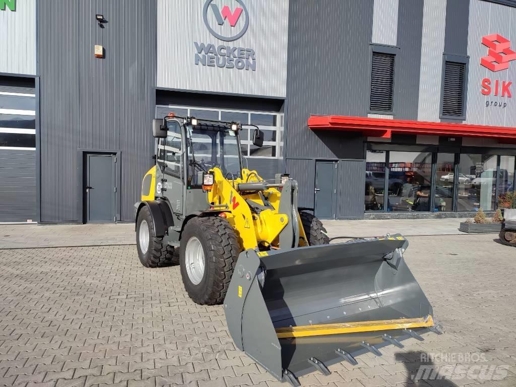 Wacker Neuson WL 44 لوادر بعجل