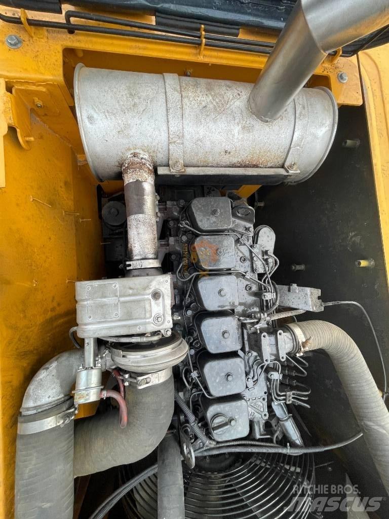 Hyundai 210W-9 حفارات بعجل