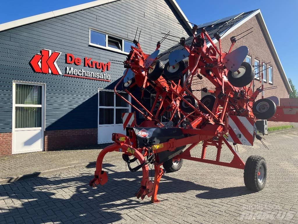 Kuhn GF 10802 T G II مكابس وميبسات التبن